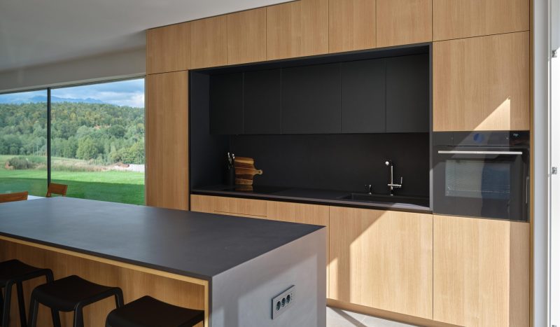 Mizarstvo Nemec hiša antracit (10)